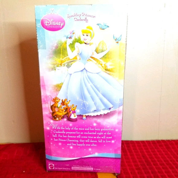 Disney Princess Cinderella - Picture 2 of 2